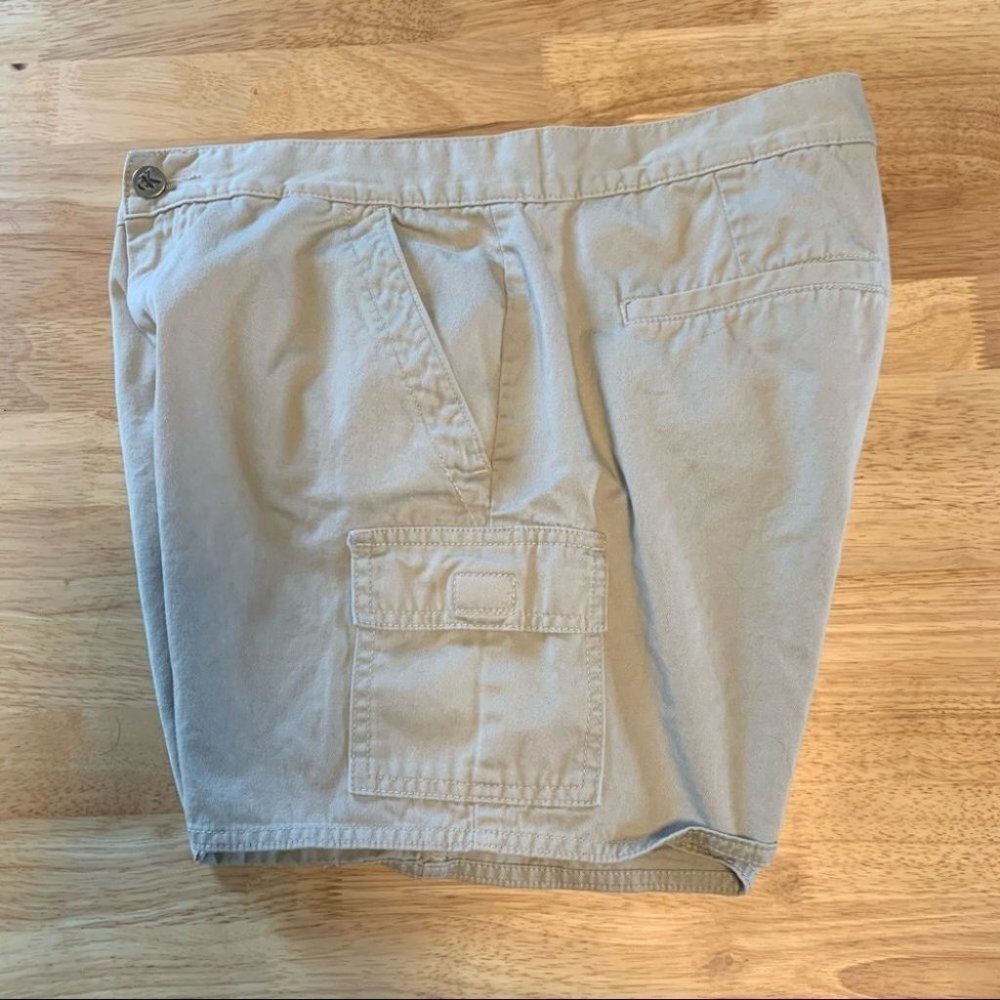 Vintage Calvin Klein Khaki Color Shorts Size 10 - Picture 4 of 13